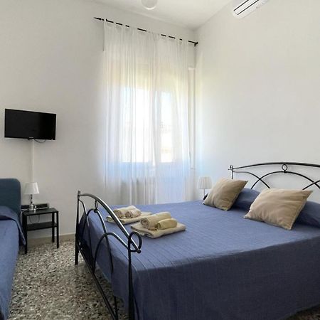 לינה וארוחת בוקר Accogliente Casa ליבורנו מראה חיצוני תמונה